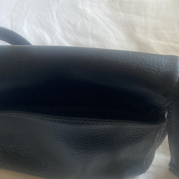 Coach - Sleek Black Crossbody Bag - Picture 4 of 4